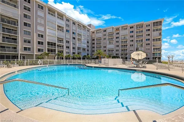 $17,000 | 3443 Gulf Shore Boulevard North, Unit 509, Naples, FL 34103