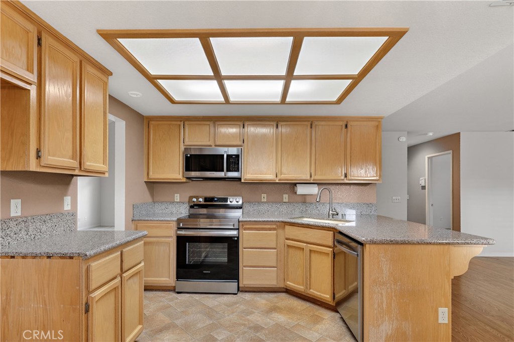 3406 Lago Court Merced, CA 95348 - Photo 10 of 47
