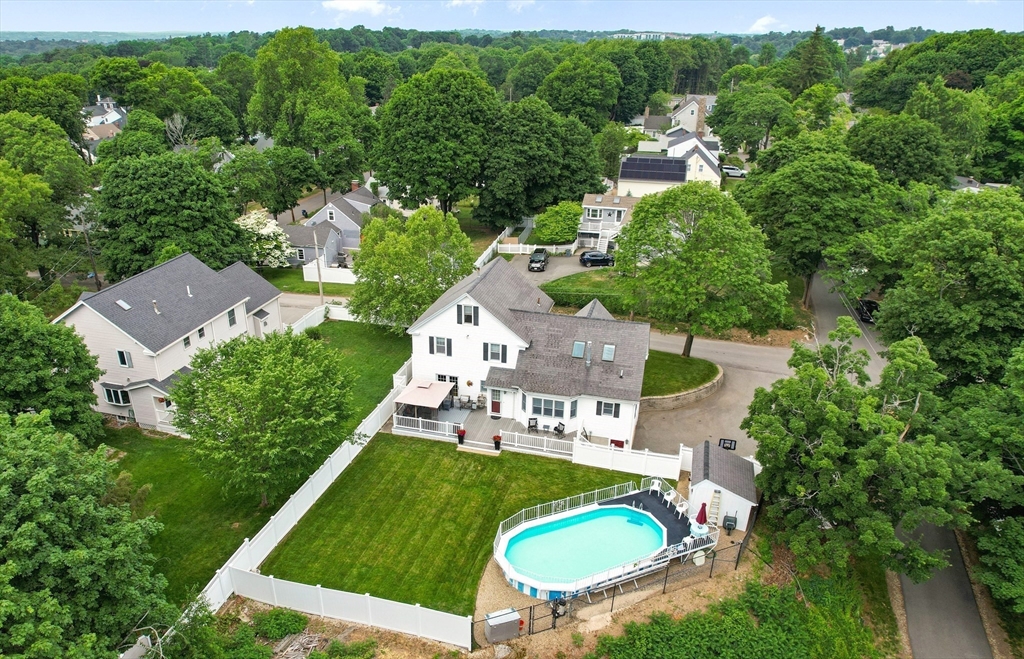 15 Garden Road Stoneham, MA 02180 - Photo 7 of 42