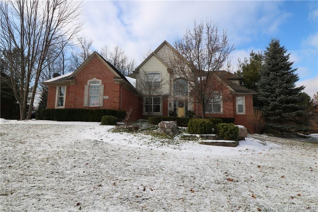6912 Oakhurst Ridge Road Clarkston, MI 48348 - Photo 3 of 13 IMG_0295.JPG