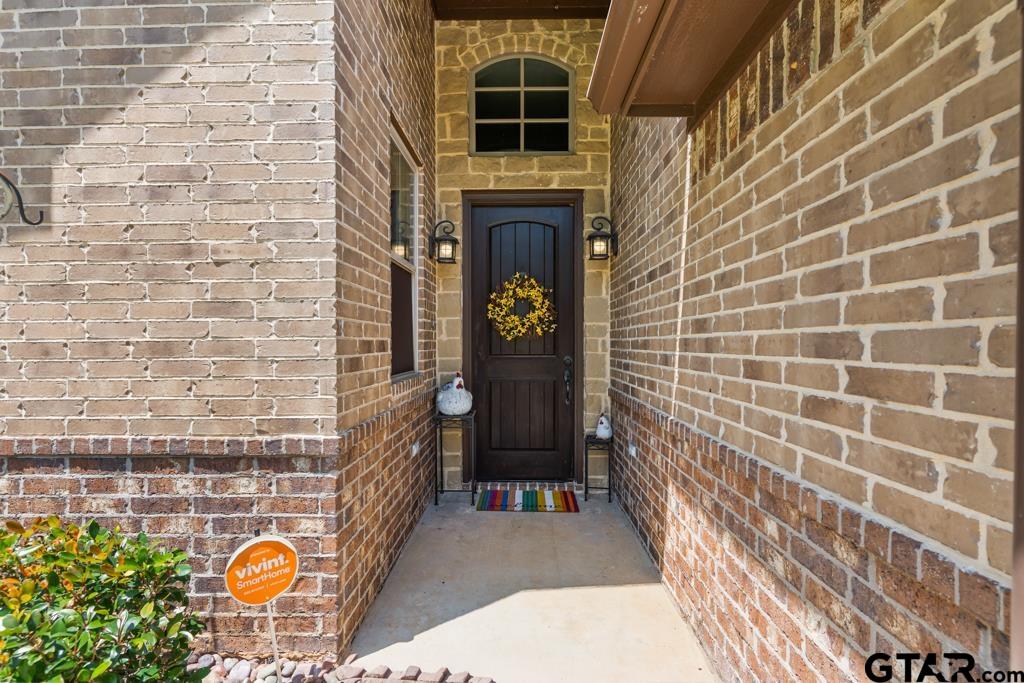449 Greenhill Road Longview, TX 75605 - Photo 5 of 48 Gallery Image 5