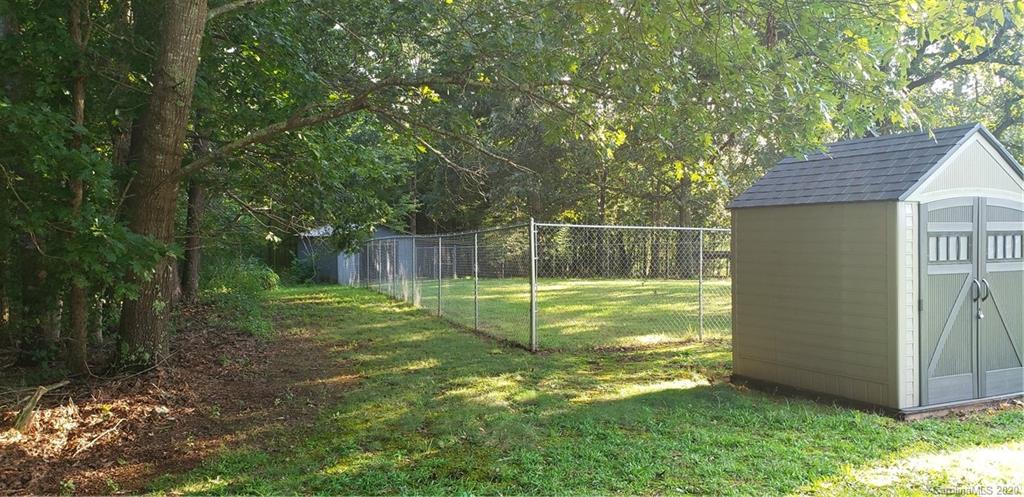 292 Telephone Exchange Road Hickory, NC 28601 - Photo 5 of 23 Gallery Image 5