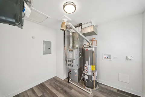 $169,900 | 9505 South Peoria Street, Chicago, IL 60643