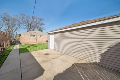 $169,900 | 9505 South Peoria Street, Chicago, IL 60643