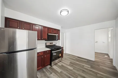 $169,900 | 9505 South Peoria Street, Chicago, IL 60643