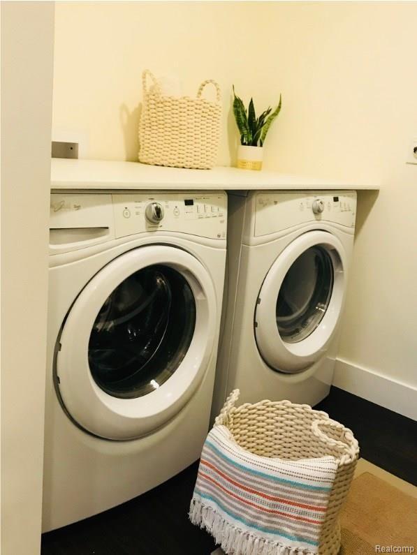 1704 Cass Avenue Road Bay City, MI 48708 - Photo 18 of 47 LAUNDRY2.jpg