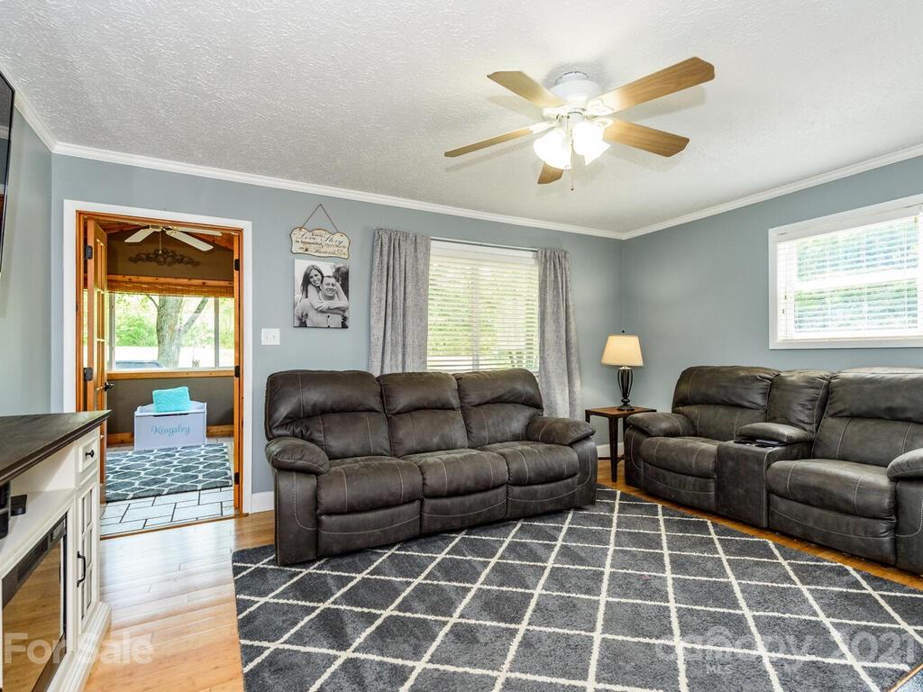 126 Snelson Road Alexander, NC 28701 - Photo 3 of 41 Gallery Image 3
