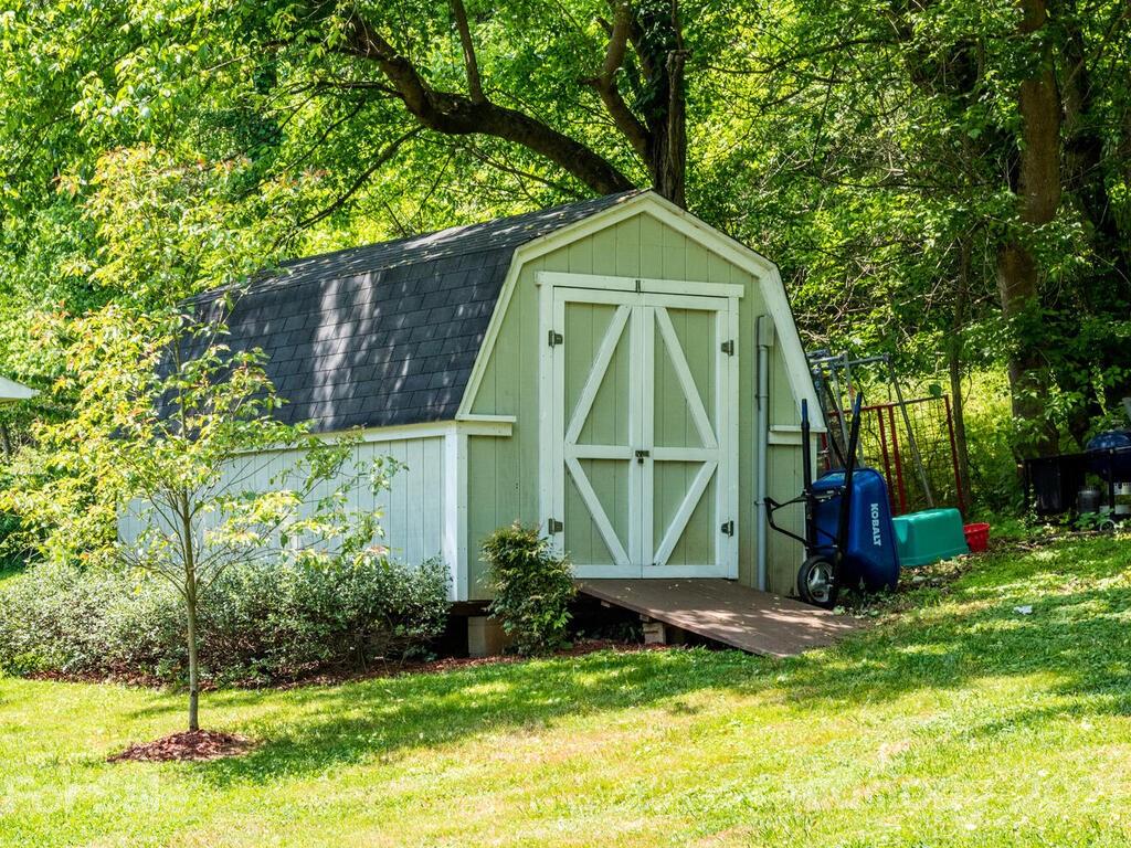 126 Snelson Road Alexander, NC 28701 - Photo 30 of 41 Gallery Image 30