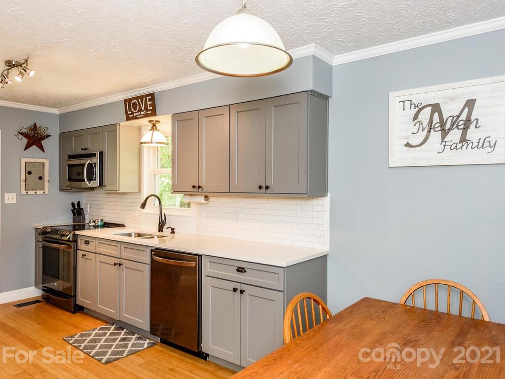 126 Snelson Road Alexander, NC 28701 - Photo 9 of 41 Gallery Image 9