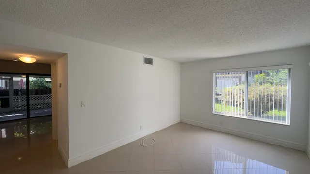 $2,195 | 5340 Bosque Lane, Unit 98, West Palm Beach, FL 33415