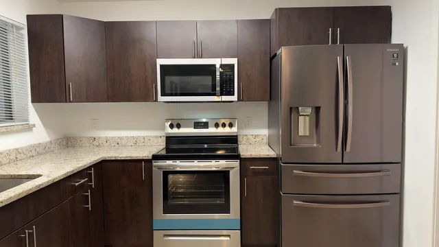 $2,195 | 5340 Bosque Lane, Unit 98, West Palm Beach, FL 33415