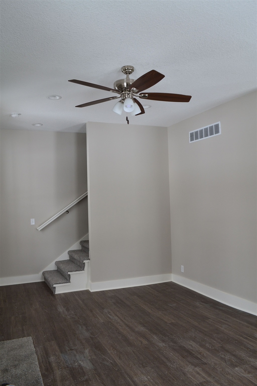 1217 Elm Street Rochester, IN 46975 - Photo 3 of 28