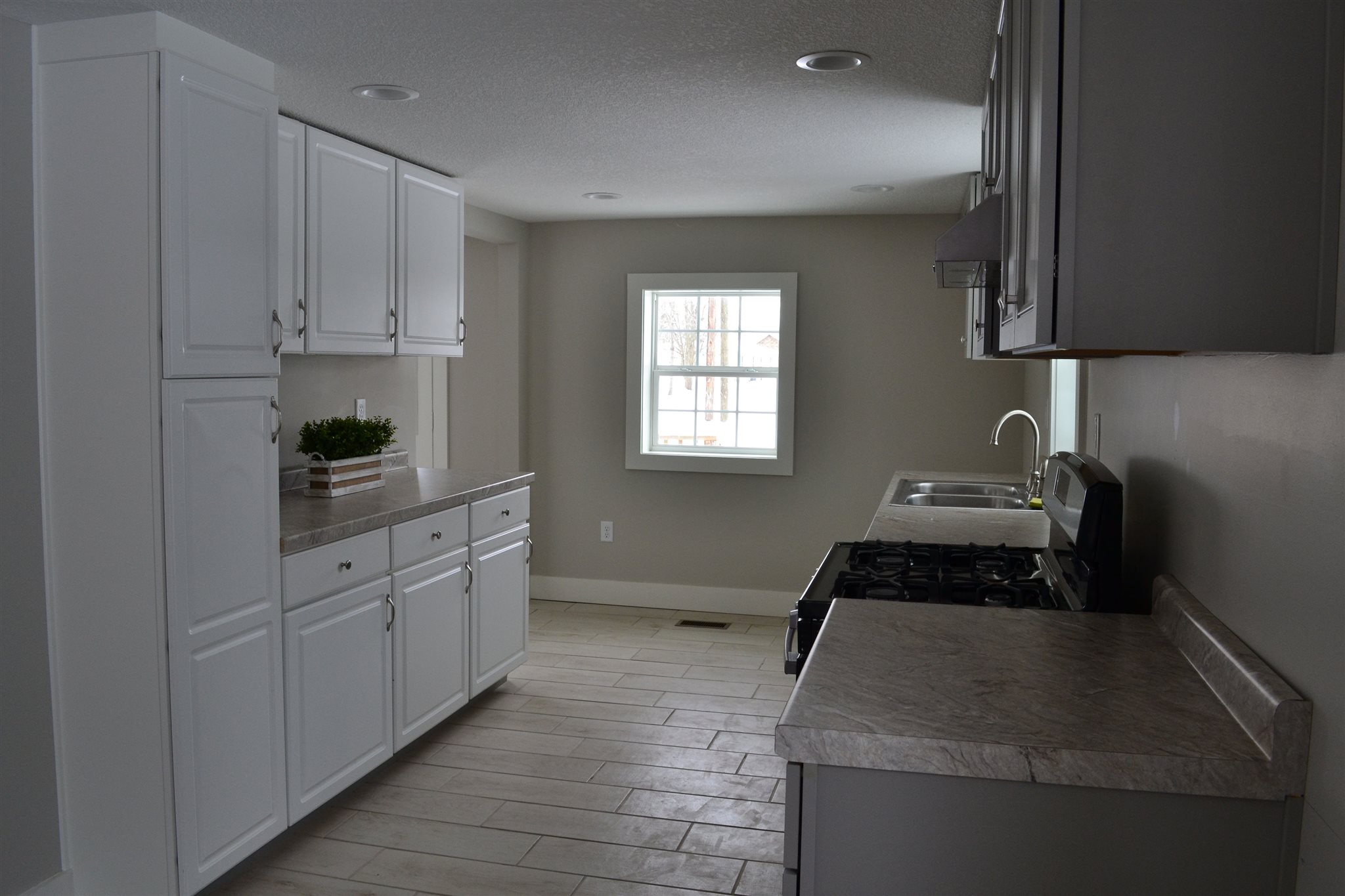1217 Elm Street Rochester, IN 46975 - Photo 7 of 28