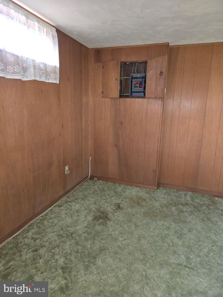 2034 Cherry Court Edgewood, MD 21040 - Photo 33 of 38 an empty room with windows