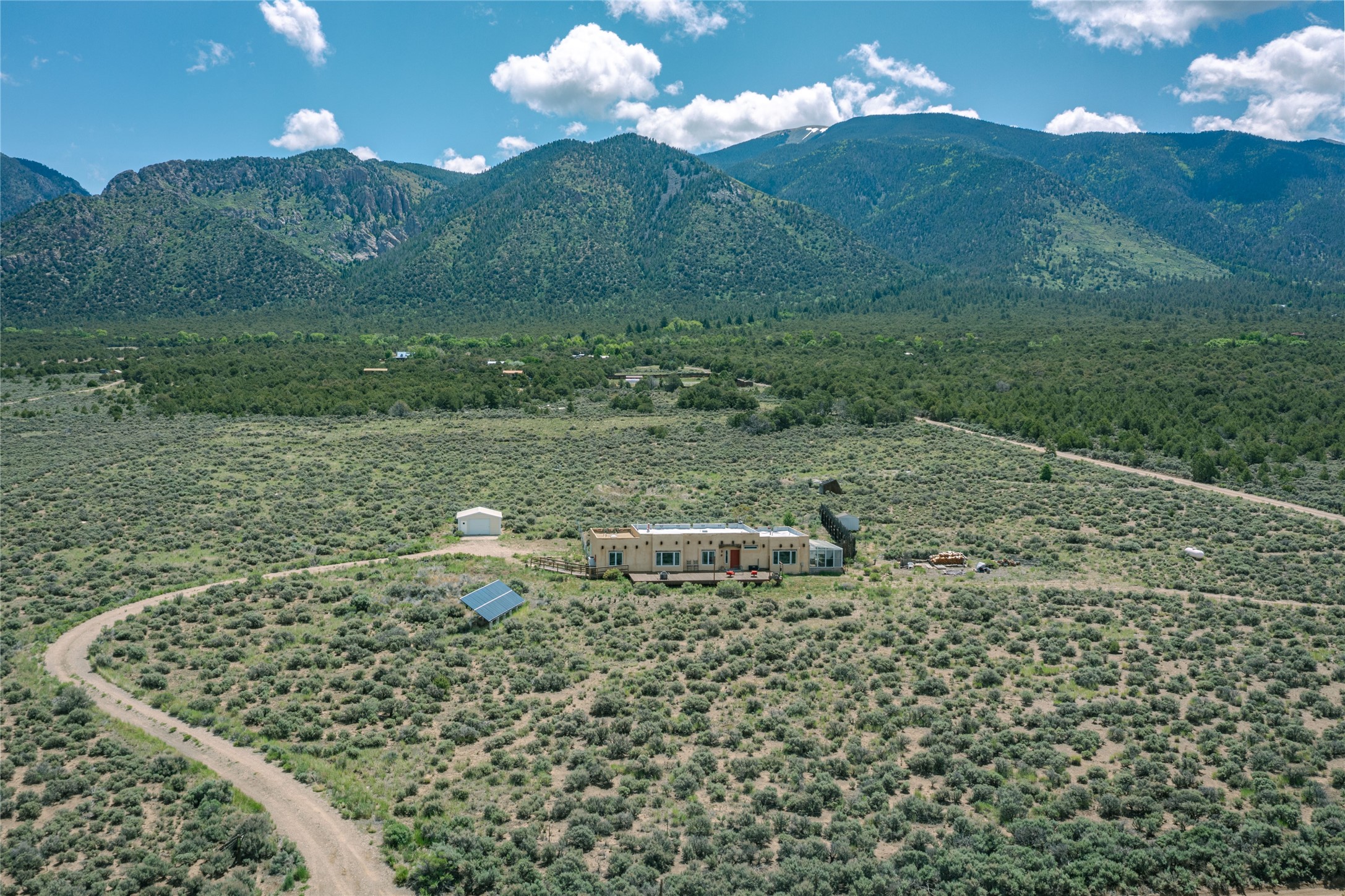131 Quintana Road Cerro, NM 87519 - Photo 9 of 50