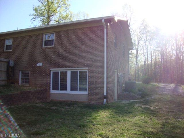 220 Thunder Road Boomer, NC 28606 - Photo 23 of 28 Back