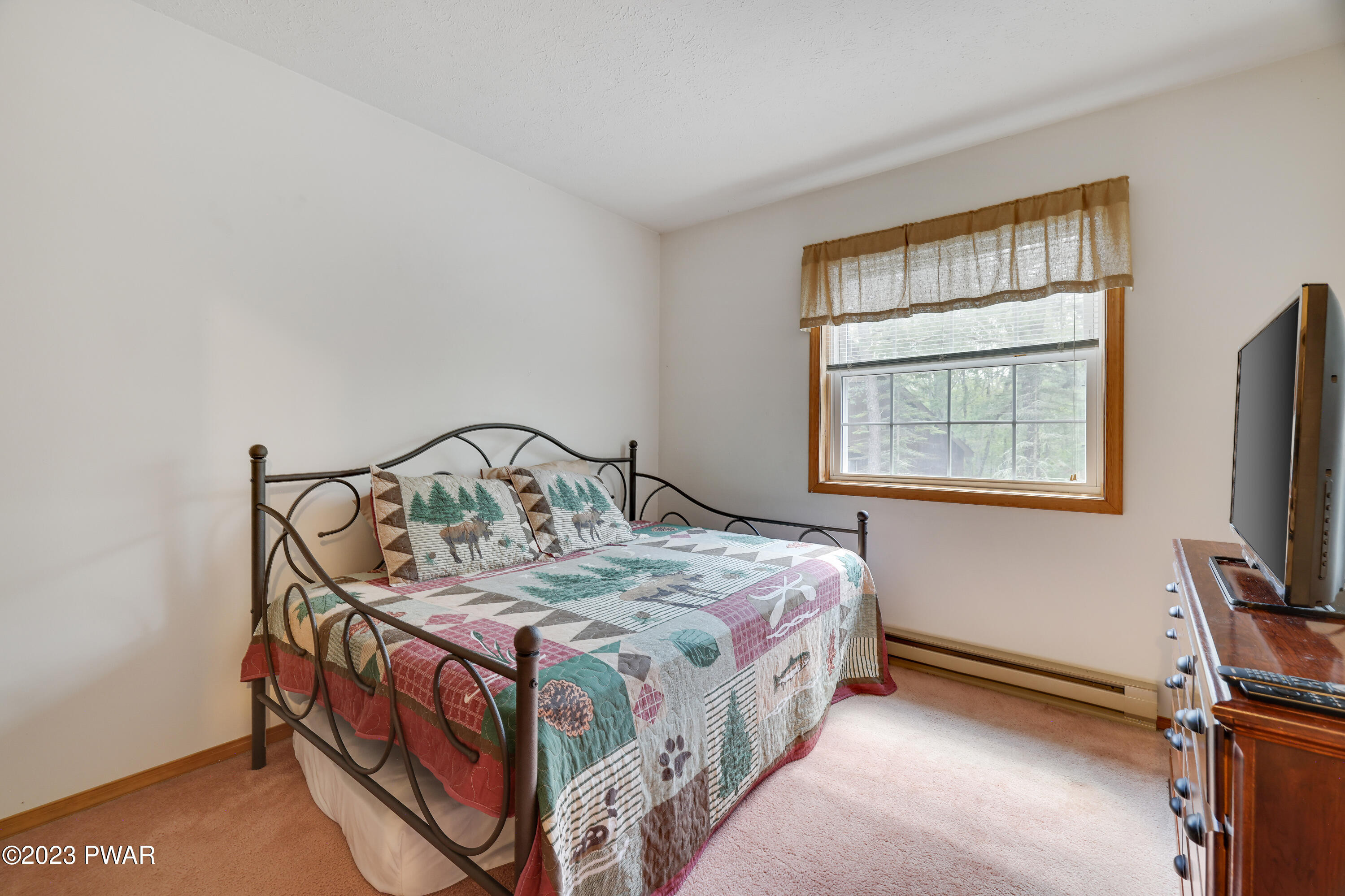 124 Maple Leaf Road Lackawaxen, PA 18435 - Photo 29 of 50 bed 2