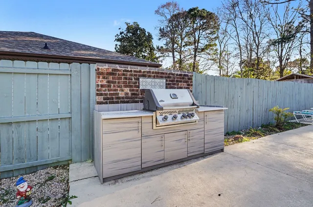 $549,900 | 107 Spanish Oak Drive, Surfside Beach, SC 29575