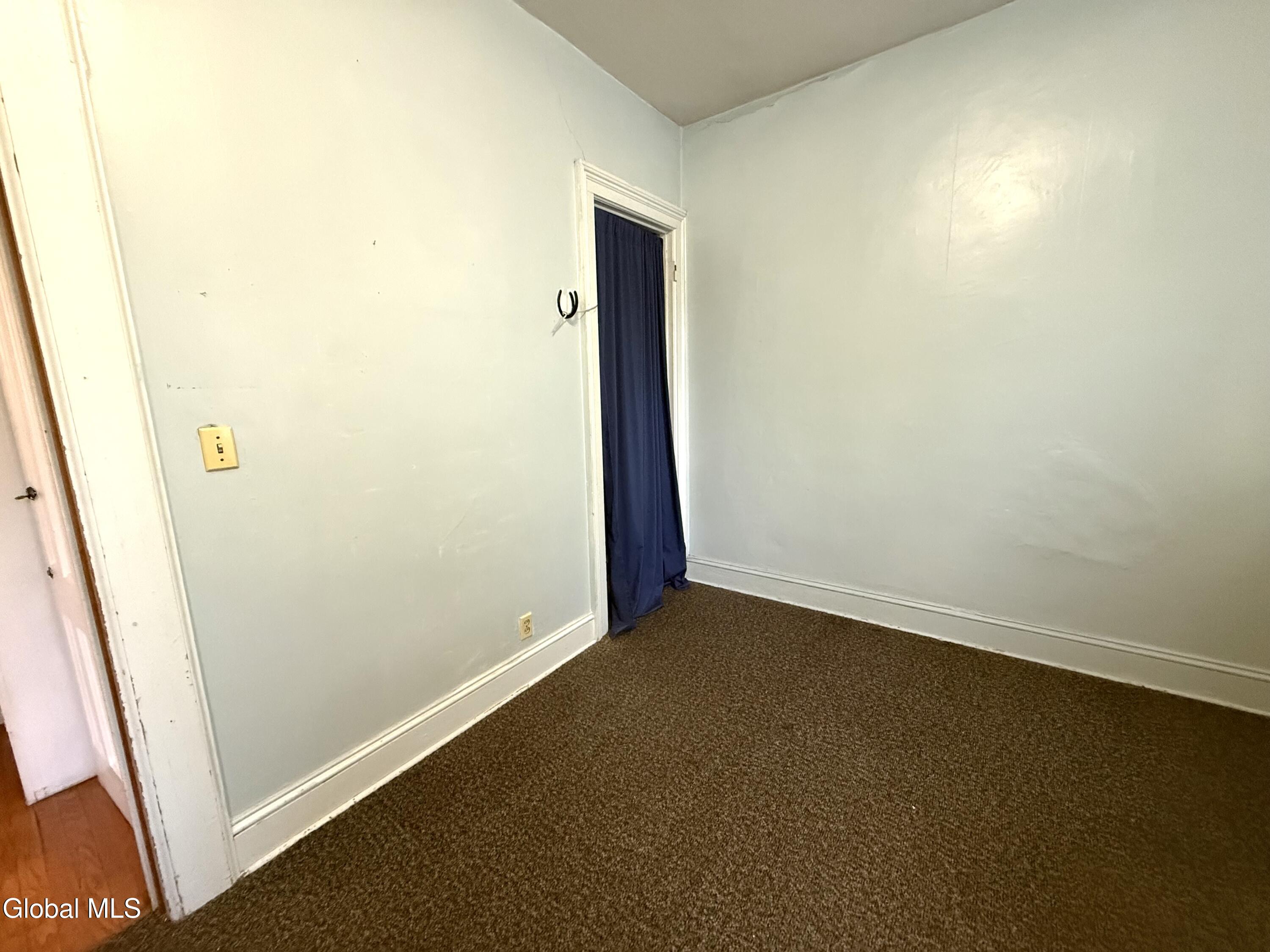 822 Union Street Schenectady, NY 12308 - Photo 25 of 39 IMG_4649