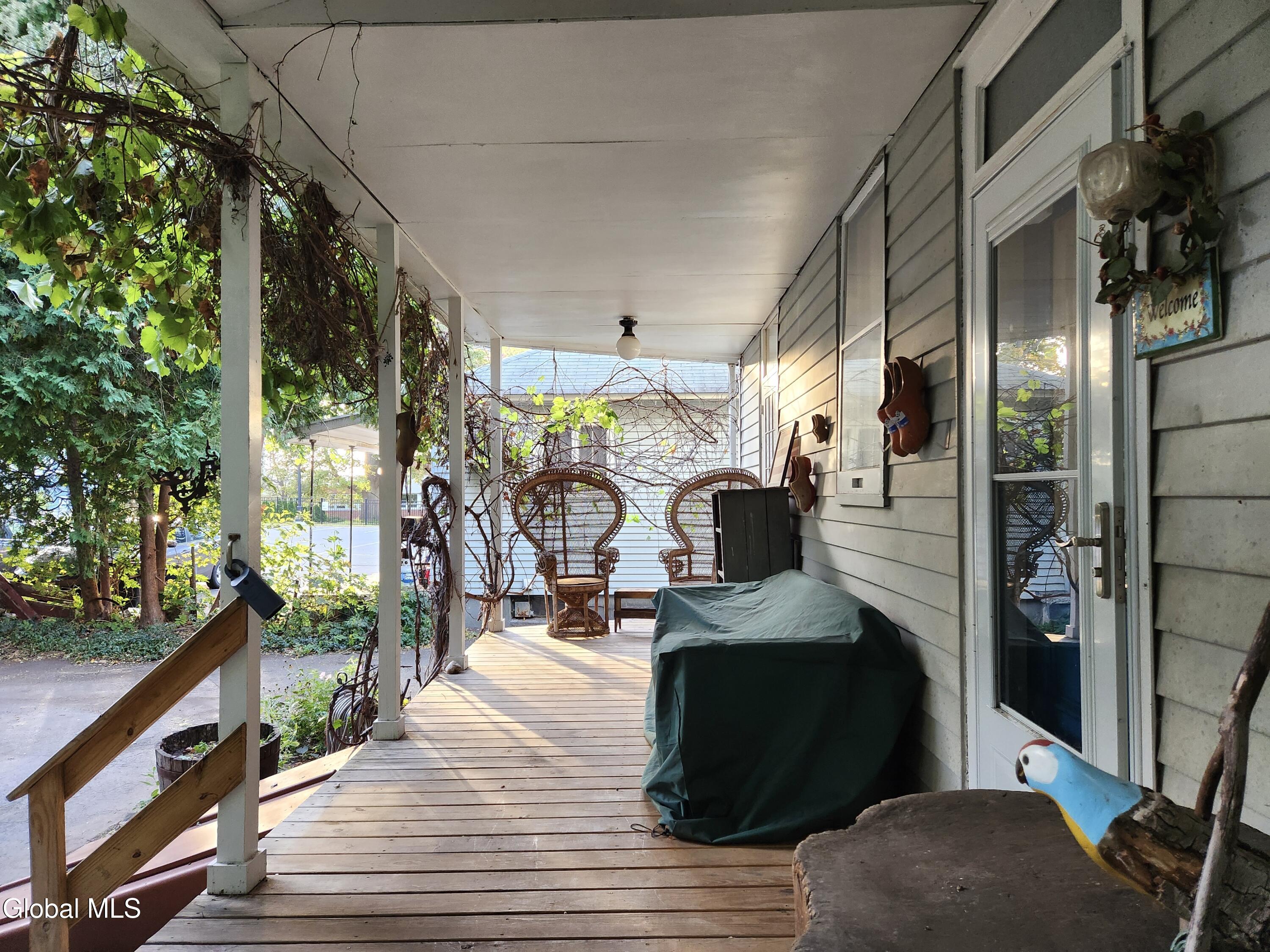 822 Union Street Schenectady, NY 12308 - Photo 34 of 39 1000029805