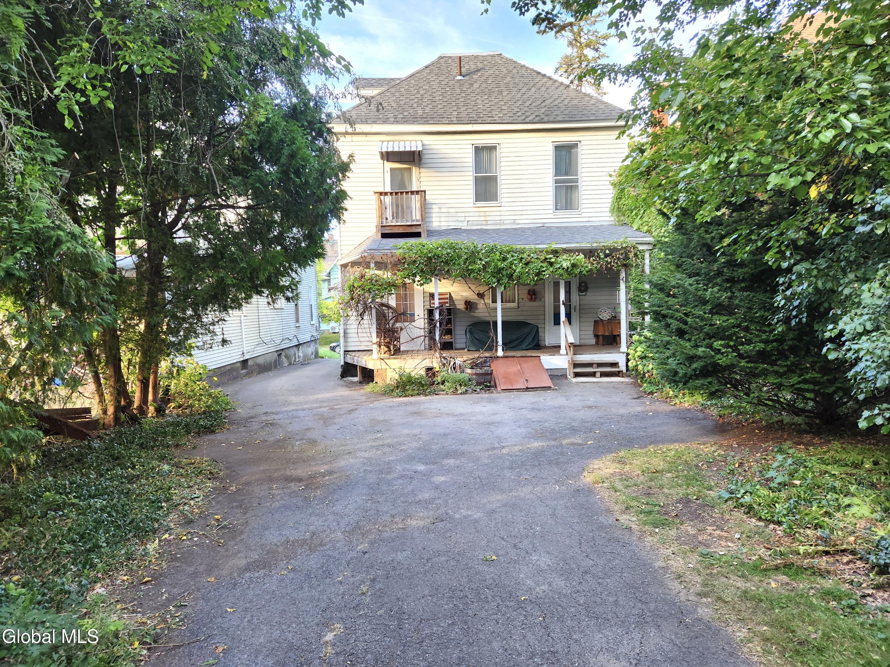 822 Union Street Schenectady, NY 12308 - Photo 35 of 39 1000029802