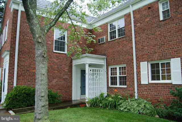 3312 Gunston Road, Unit 73033 Alexandria, VA 22302 - Photo 15 of 15 Exterior (Front)