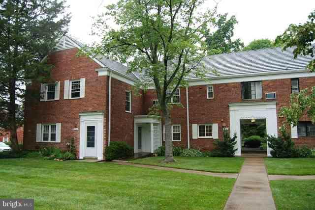 3312 Gunston Road, Unit 73033 Alexandria, VA 22302 - Photo 8 of 15 Exterior (Front)