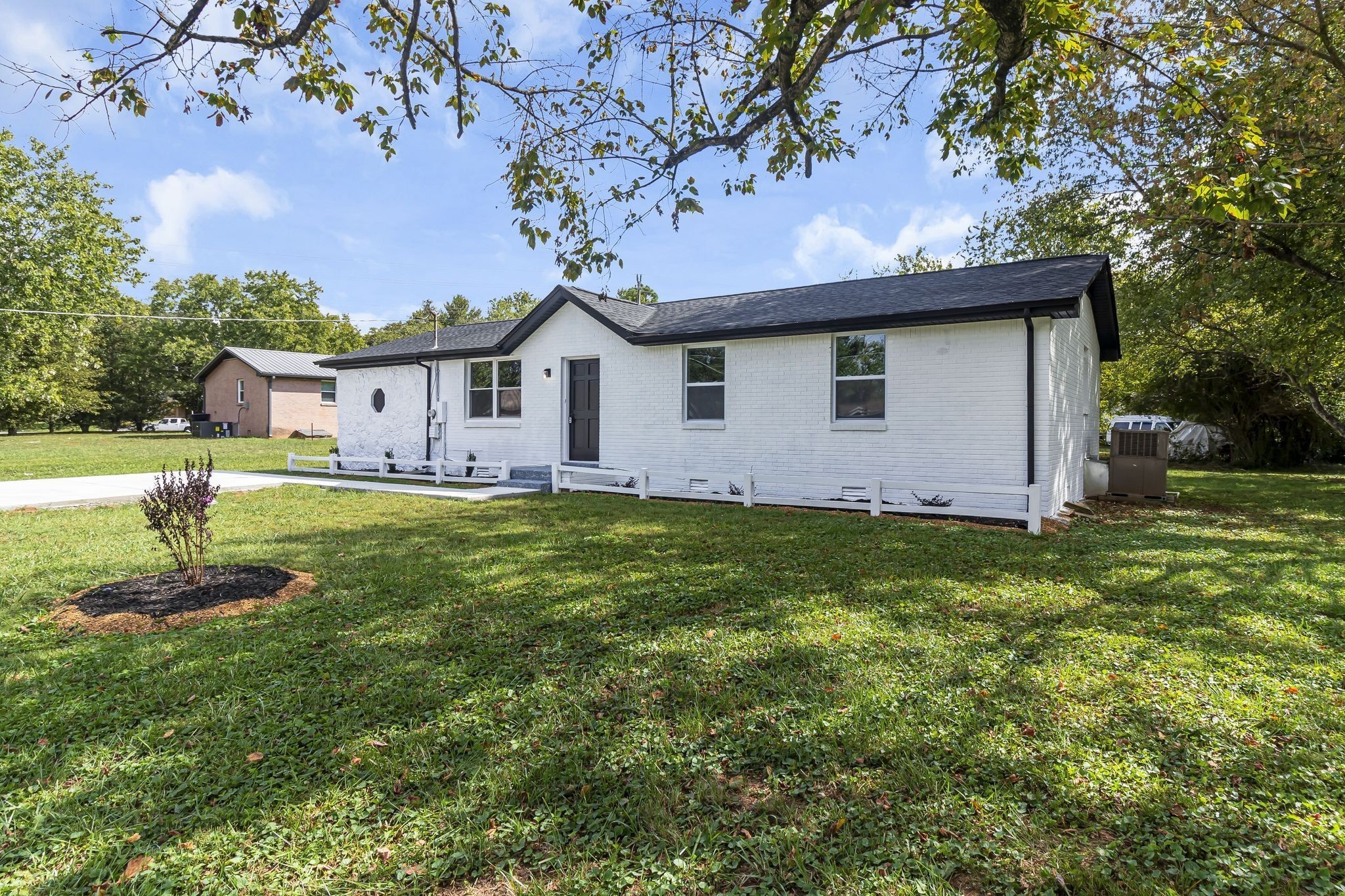 2030 Lynch Drive Murfreesboro, TN 37130 - Photo 2 of 32