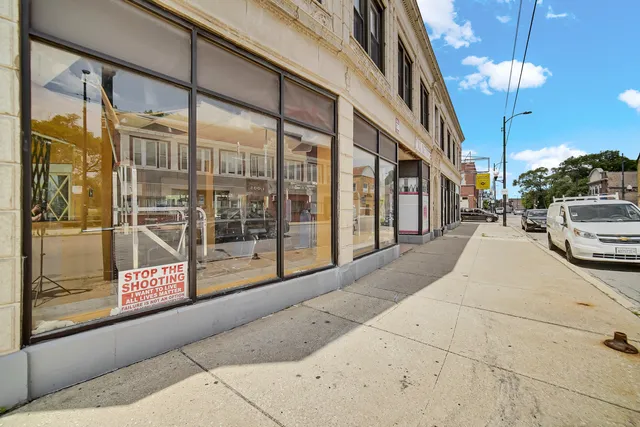 $950,000 | 11000 South Michigan Avenue, Chicago, IL 60628