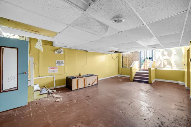 $950,000 | 11000 South Michigan Avenue, Chicago, IL 60628