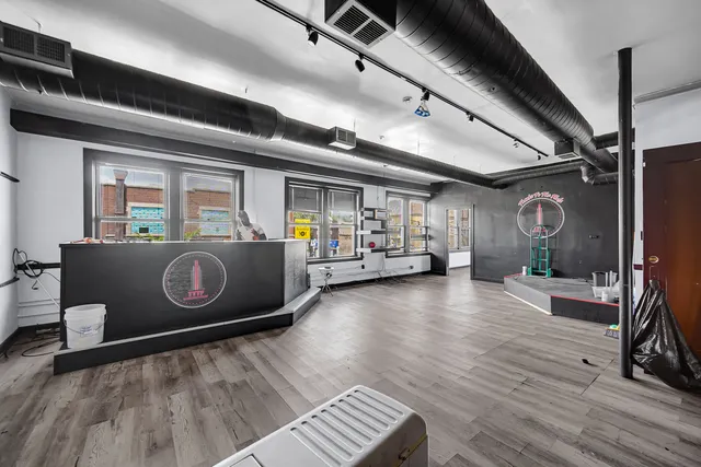 $950,000 | 11000 South Michigan Avenue, Chicago, IL 60628