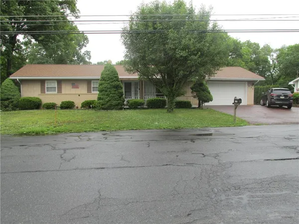 $330,000 | 1026 Oakhurst Drive, Slatington, PA 18080