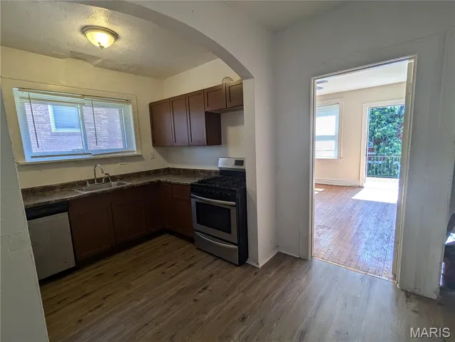 $300,000 | 3161 Oregon Avenue, St. Louis, MO 63118