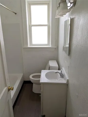 $300,000 | 3161 Oregon Avenue, St. Louis, MO 63118