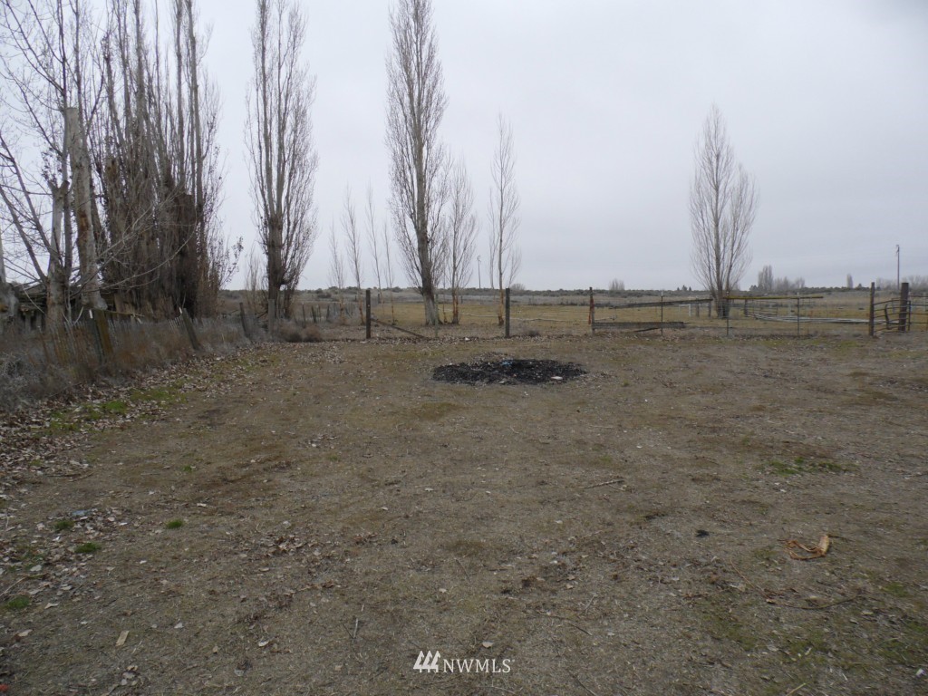 2255 West Cunningham Road Othello, WA 99344 - Photo 5 of 9 Gallery Image 5