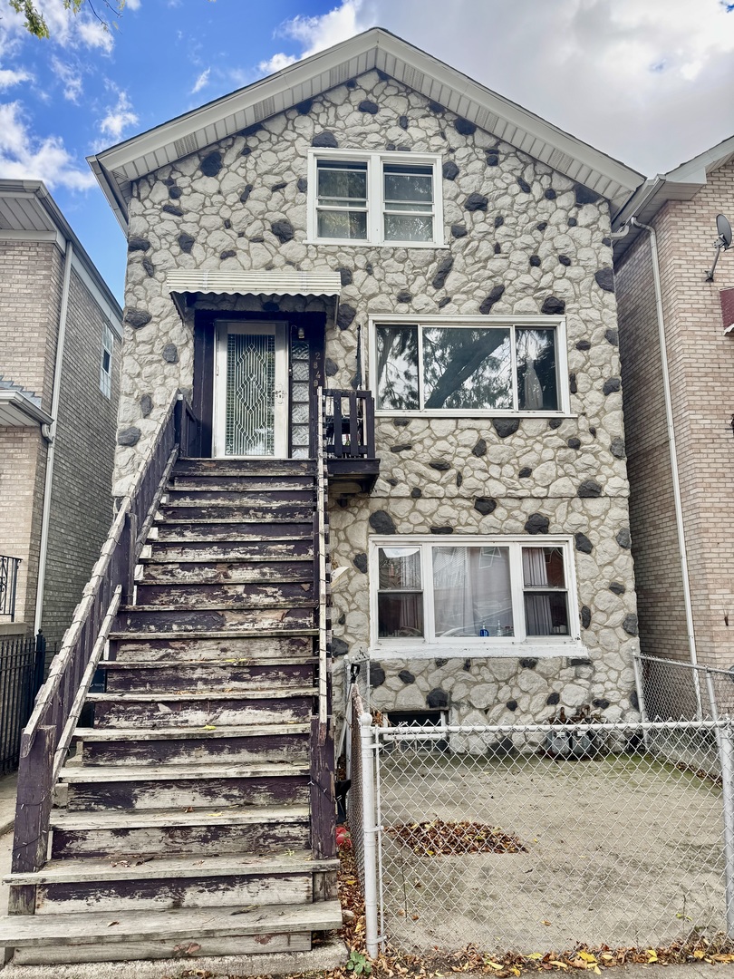 2849 South Normal Avenue Chicago, IL 60616 - Photo 1 of 2 a front view of a house