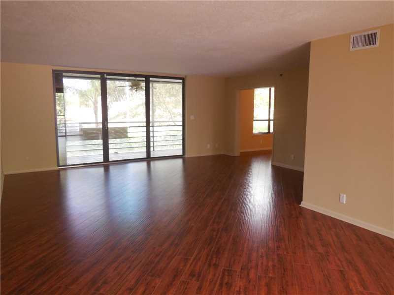 7202 Promenade Drive, Unit 202 Boca Raton, FL 33433 - Photo 4 of 35 Living Room.