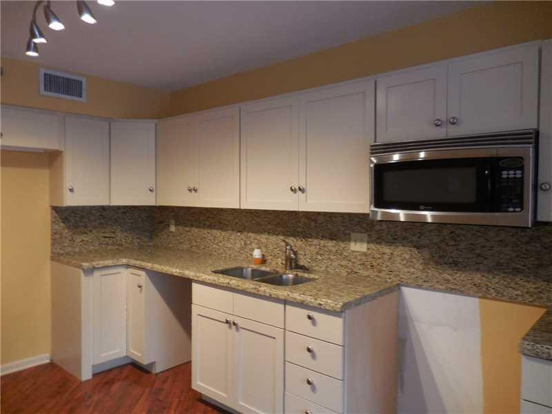 7202 Promenade Drive, Unit 202 Boca Raton, FL 33433 - Photo 10 of 35 Kitchen.