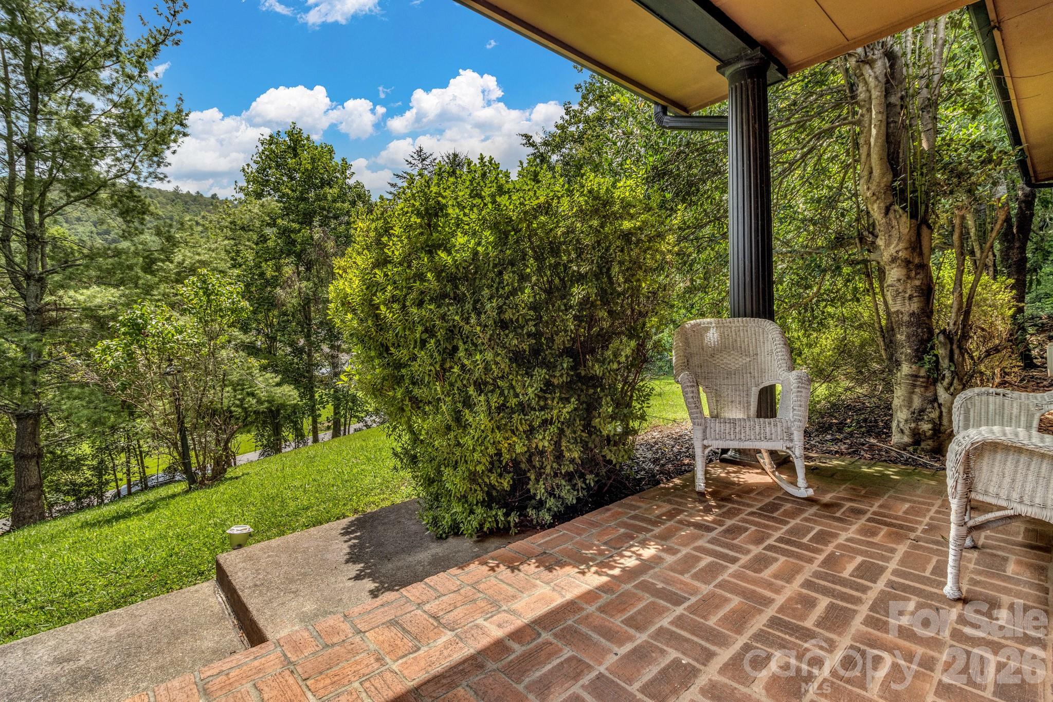 31 Mark Twain Road Asheville, NC 28805 - Photo 8 of 47
