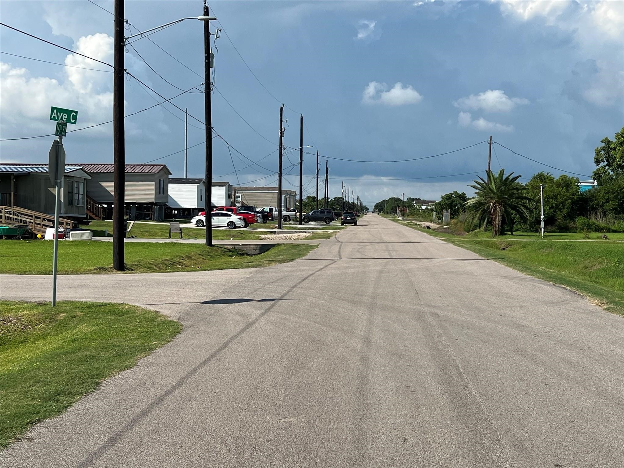 47-48 16th Street San Leon, TX 77539 - Photo 4 of 7