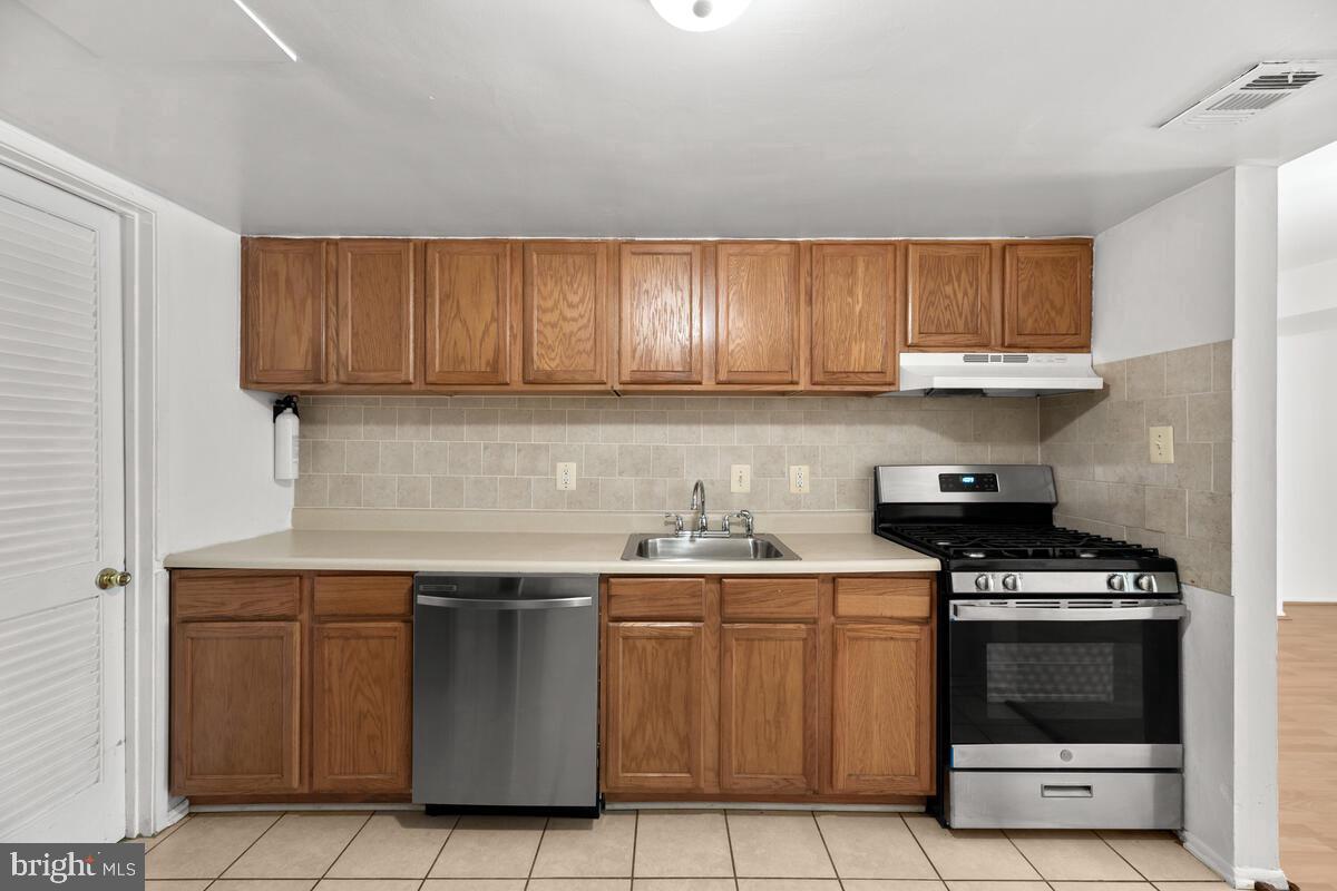 2344 Sun Valley Circle, Unit 2AB Silver Spring, MD 20906 - Photo 10 of 25 Gallery Image 10