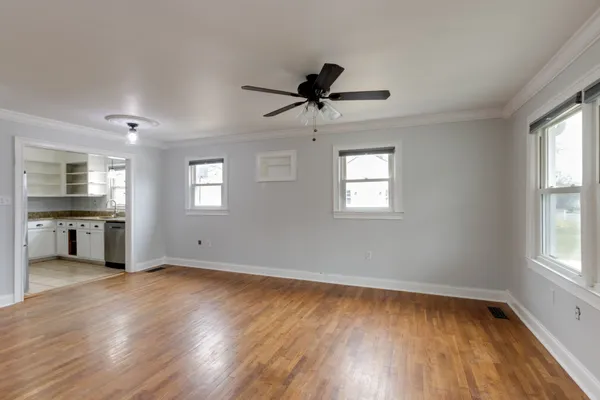 $339,900 | 1212 North Spring Street, Murfreesboro, TN 37130