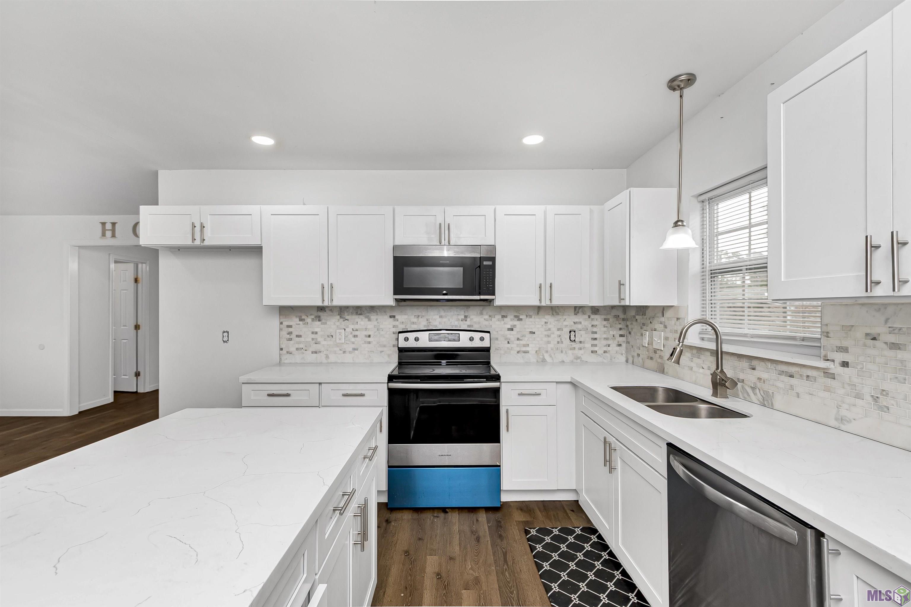 3548 Fairwoods Drive Baton Rouge, LA 70805 - Photo 3 of 16