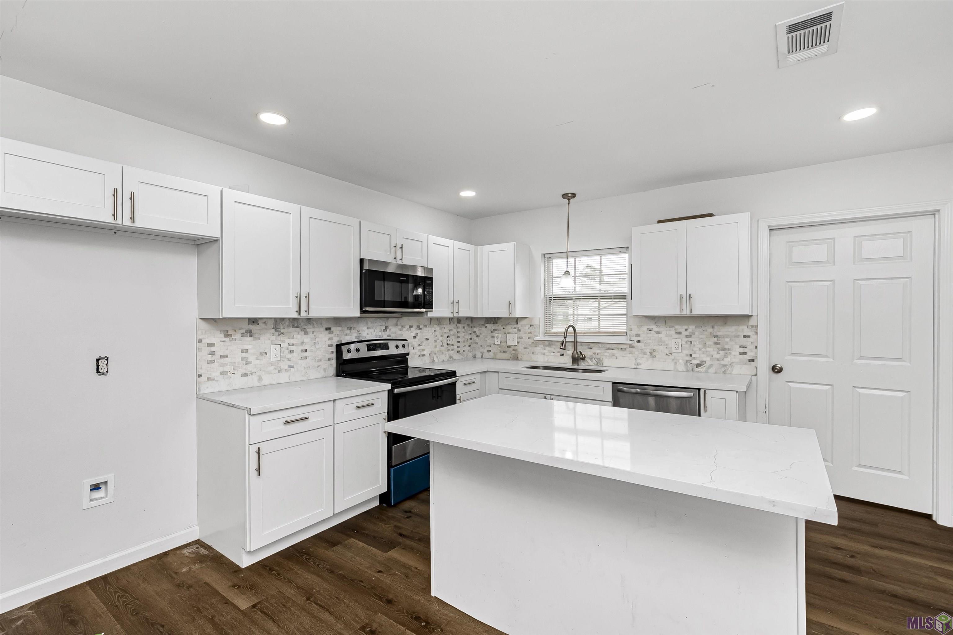3548 Fairwoods Drive Baton Rouge, LA 70805 - Photo 4 of 16
