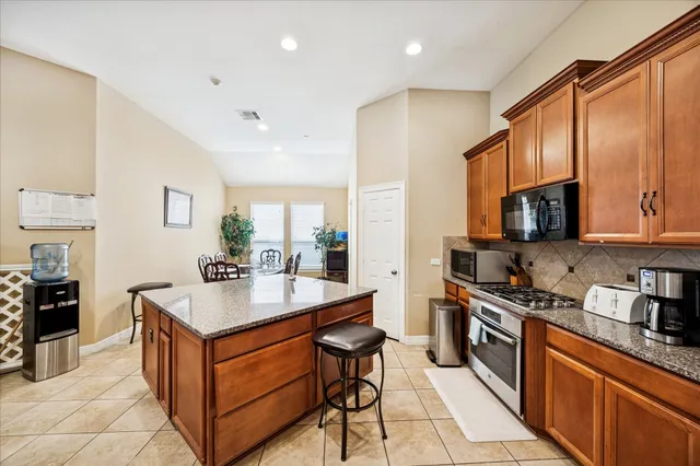 $690,000 | 4218 Brannon Branch Court, Fulshear, TX 77441