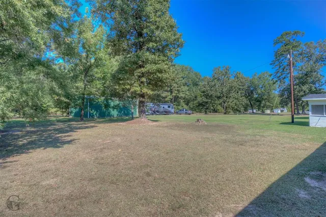 a view of outdoor space with city view