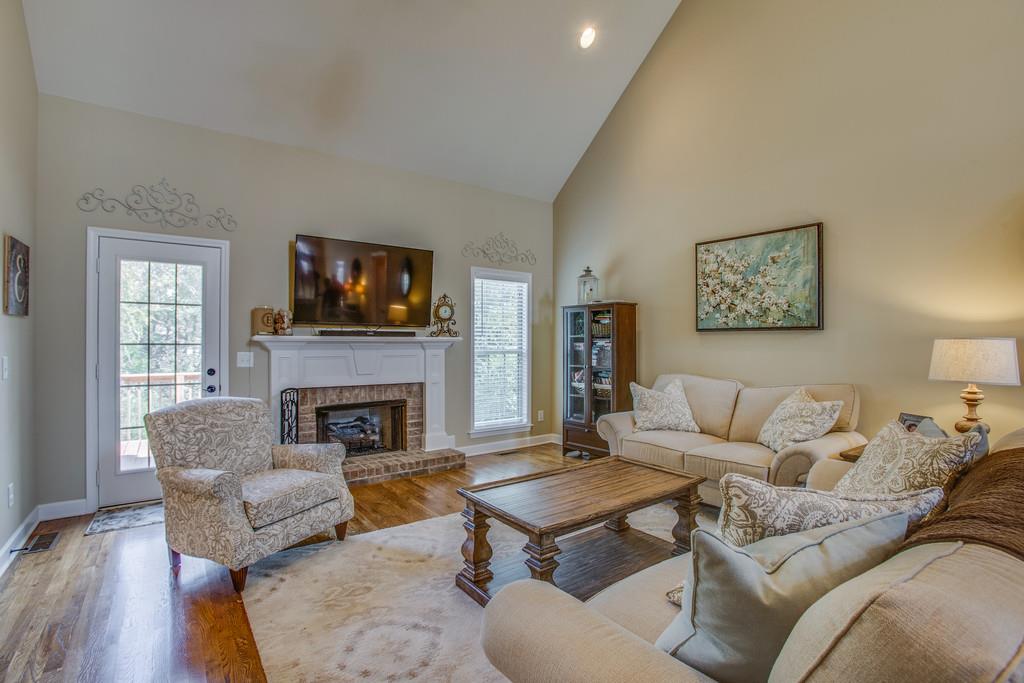 1010 Rudder Drive Spring Hill, TN 37174 - Photo 4 of 26 Gallery Image 4