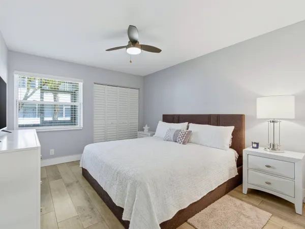 $159,900 | 397 Burgundy I, Delray Beach, FL 33484