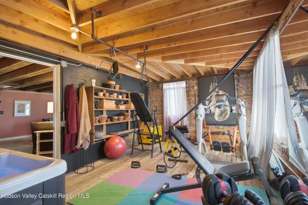 $799,000 | 128 Parsell Street, Port Ewen, NY 12466