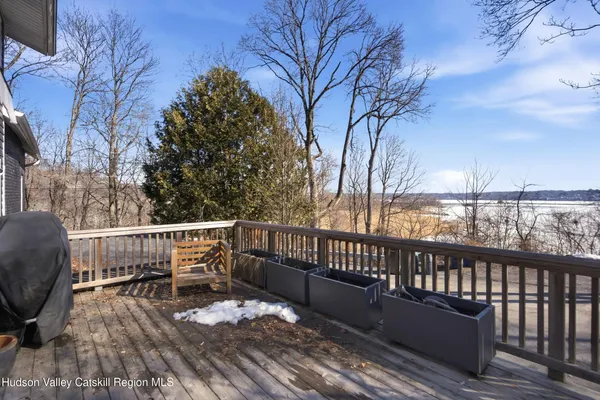 $799,000 | 128 Parsell Street, Port Ewen, NY 12466